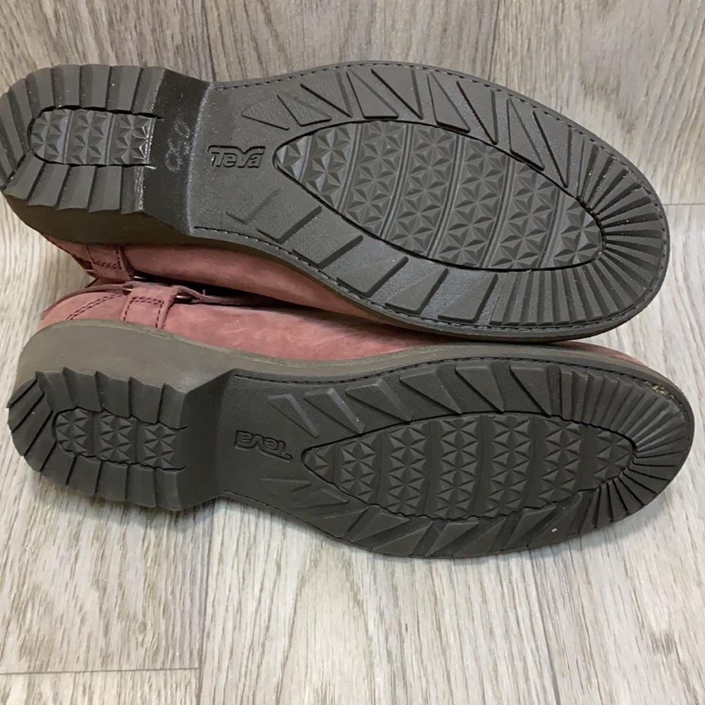 Teva Booties - Picture 10 of 16